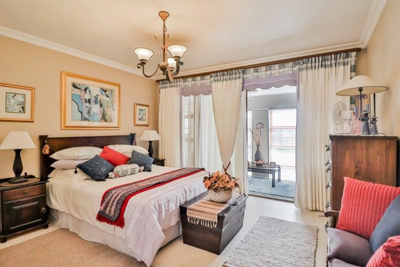 4 Bedroom Property for Sale in Stilbaai Wes Western Cape